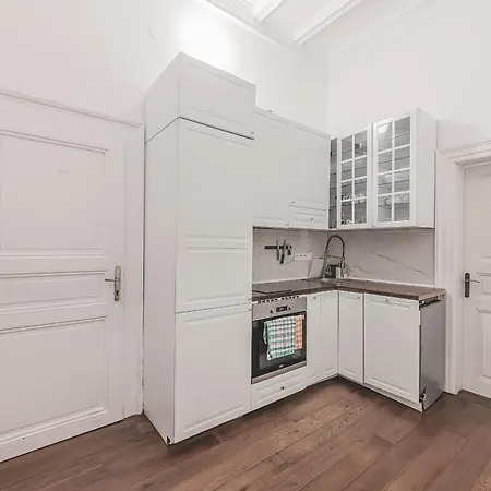 Ferienhaus Heritage Building Private Room, Ac, W Kitchen *